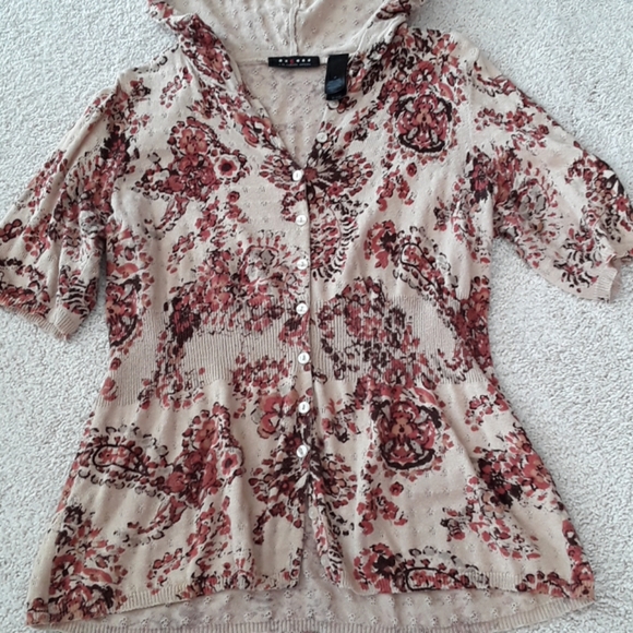 Top - Picture 3 of 5